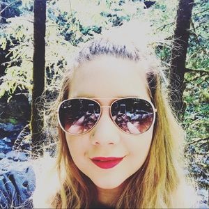 Meet your Posher, Shay